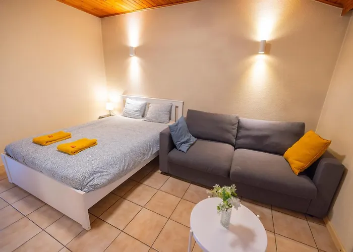 Good Connection Apartment *